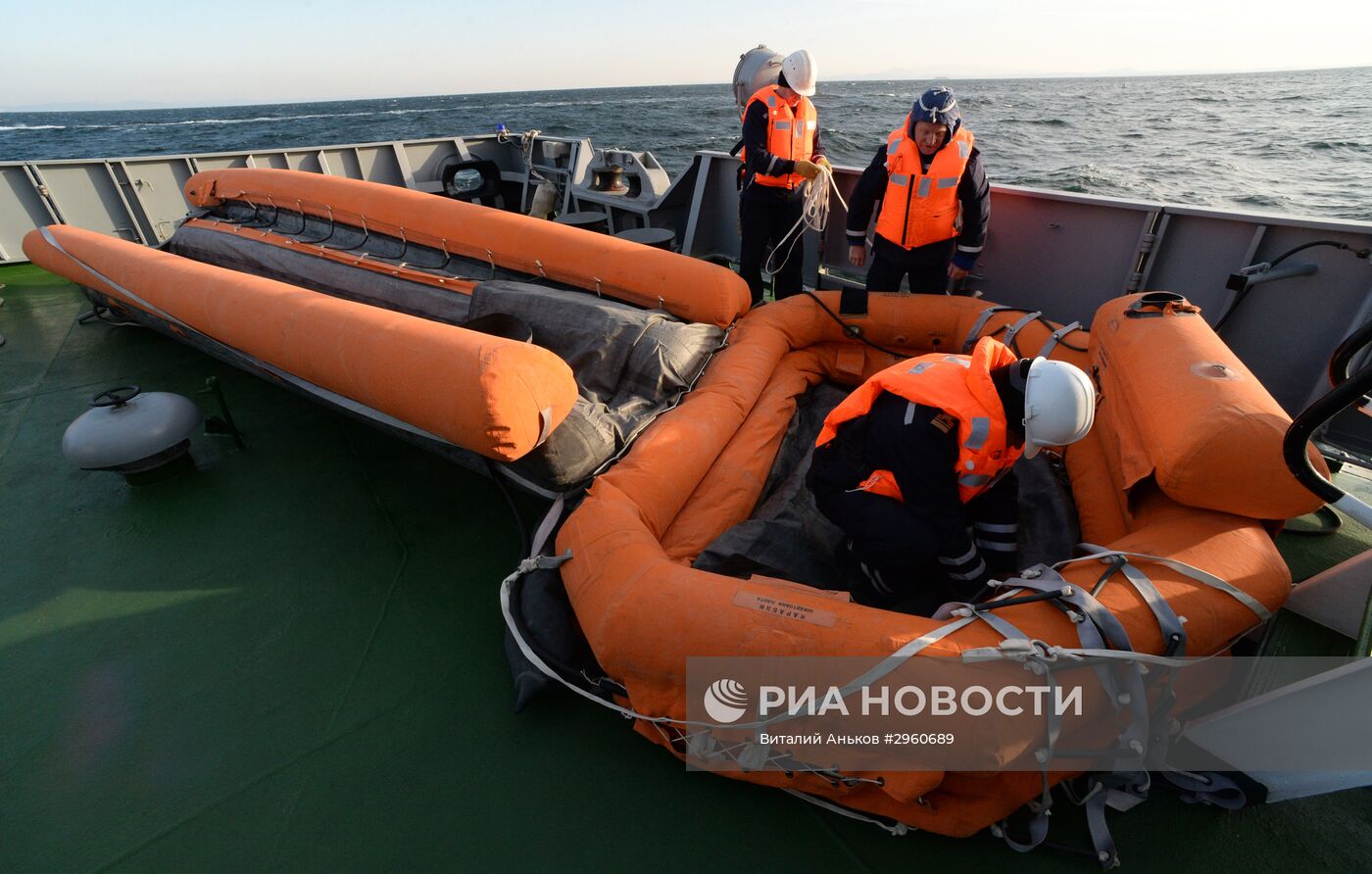 Учение подразделений аварийно-спасательной службы Тихоокеанского флота