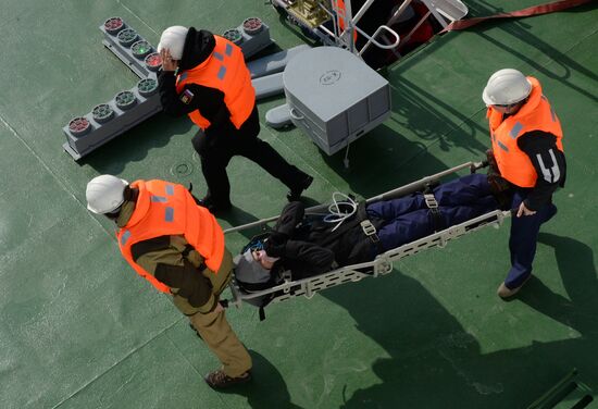 Учение подразделений аварийно-спасательной службы Тихоокеанского флота