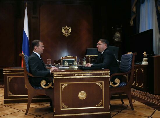 Премьер-министр РФ Д. Медведев встретился с губернатором Тюменской области В. Якушевым