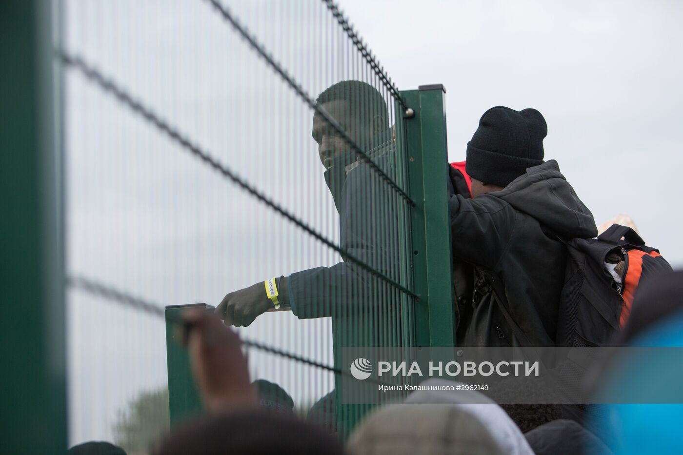 Закрытие стихийного лагеря беженцев в Кале