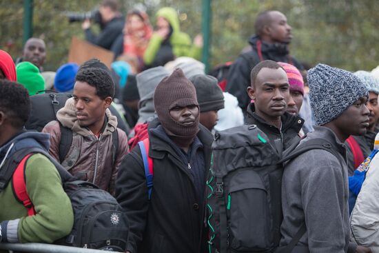 Закрытие стихийного лагеря беженцев в Кале