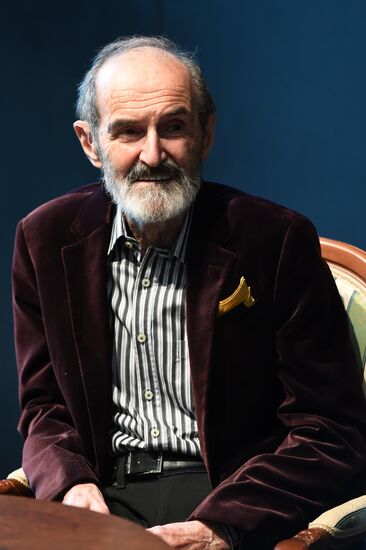 Открытие выставки художника Эрика Булатова