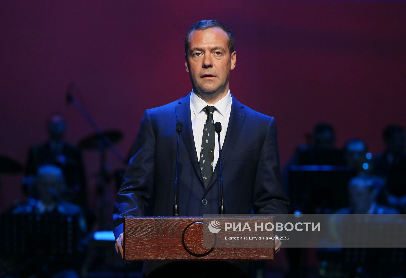 Премьер-министр РФ Д. Медведев принял участие в мероприятии в честь 25-летия ФТС