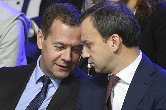 Премьер-министр РФ Д. Медведев принял участие в форуме "Открытые инновации - 2016"