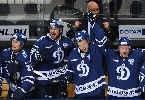 Хоккей. КХЛ. Матч "Динамо" (Москва) - "Динамо" (Рига)