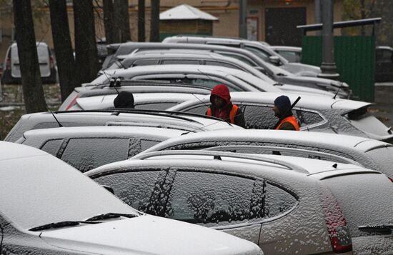 Снег в Москве