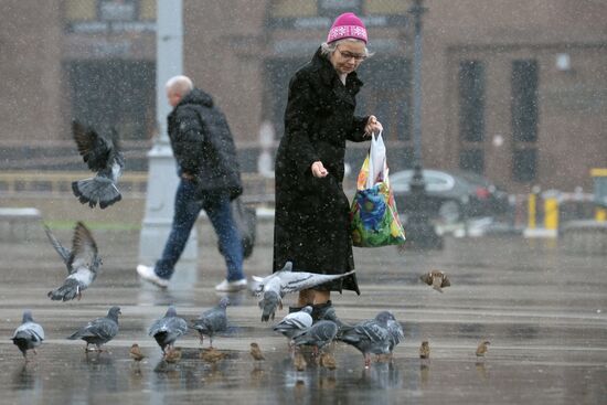 Снег в Москве