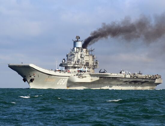 Проход авианосной группы Северного флота России через пролив Ла-Манш