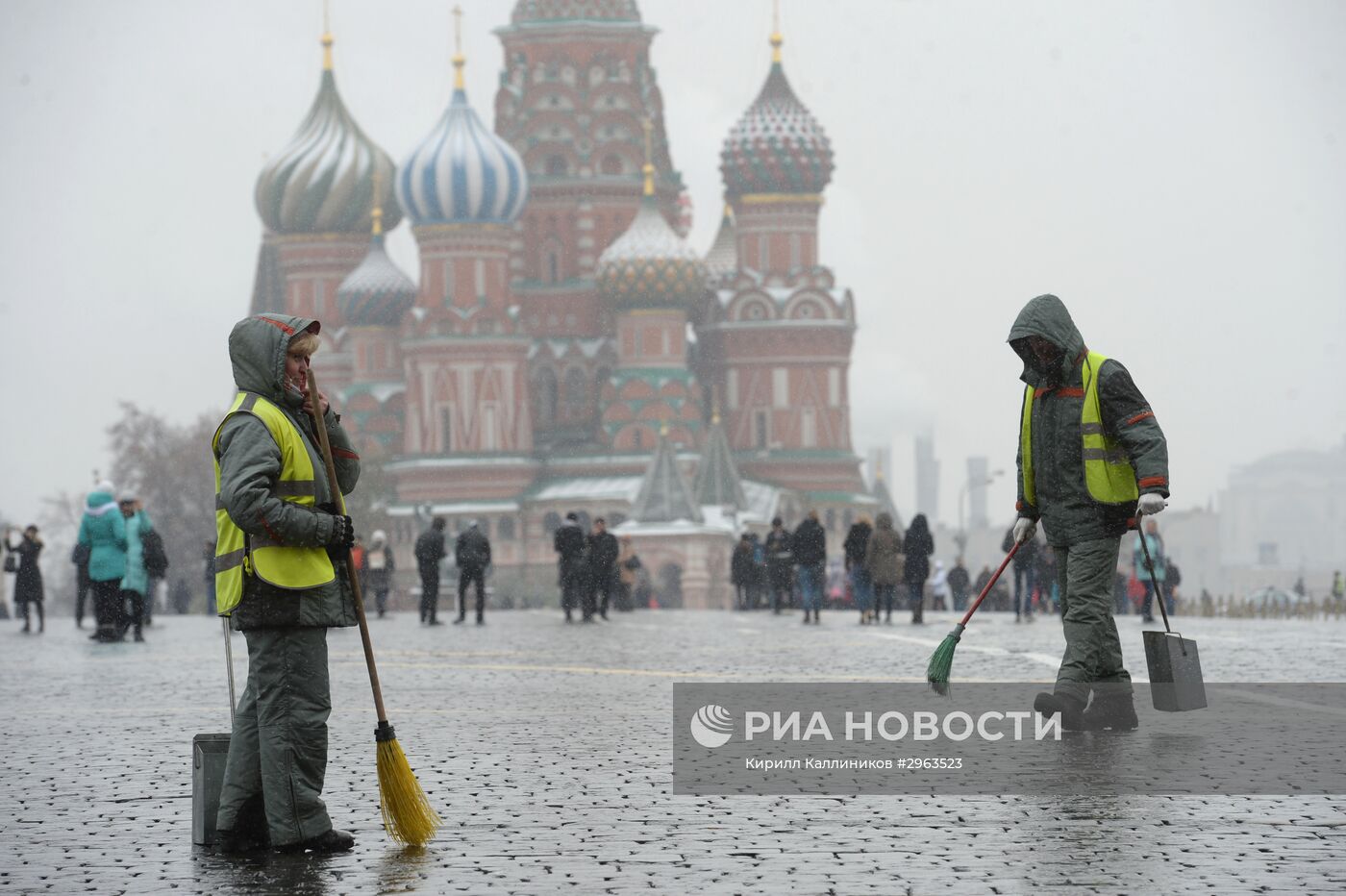 Снег в Москве