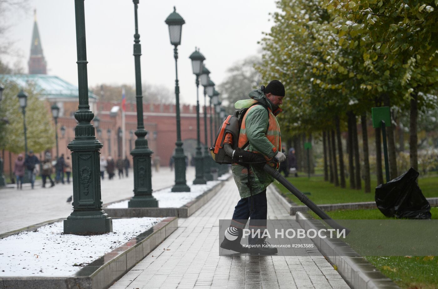 Снег в Москве