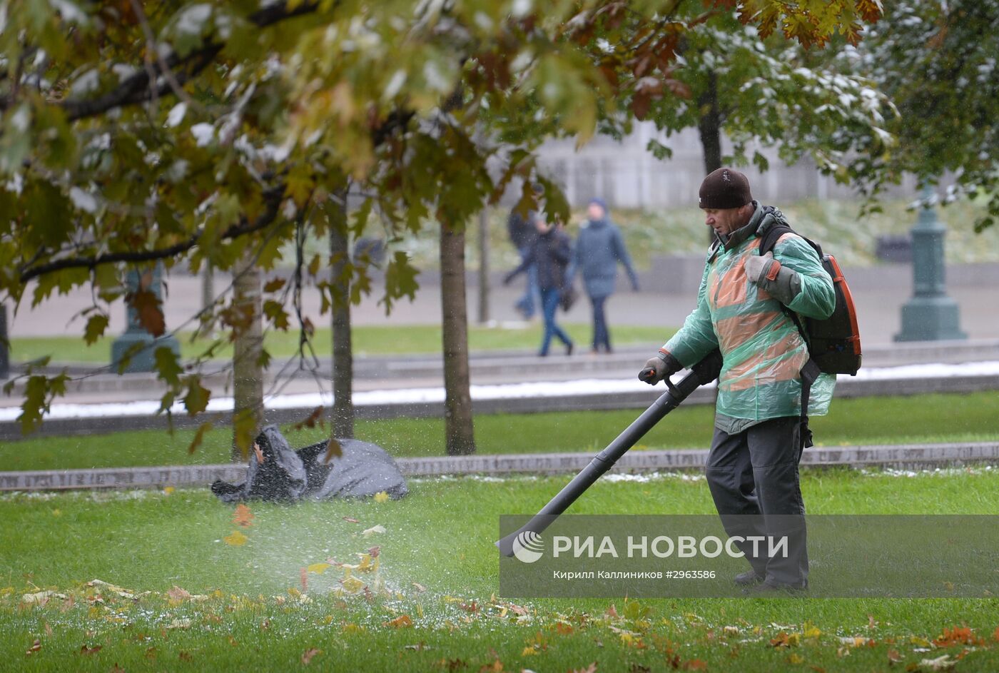 Снег в Москве