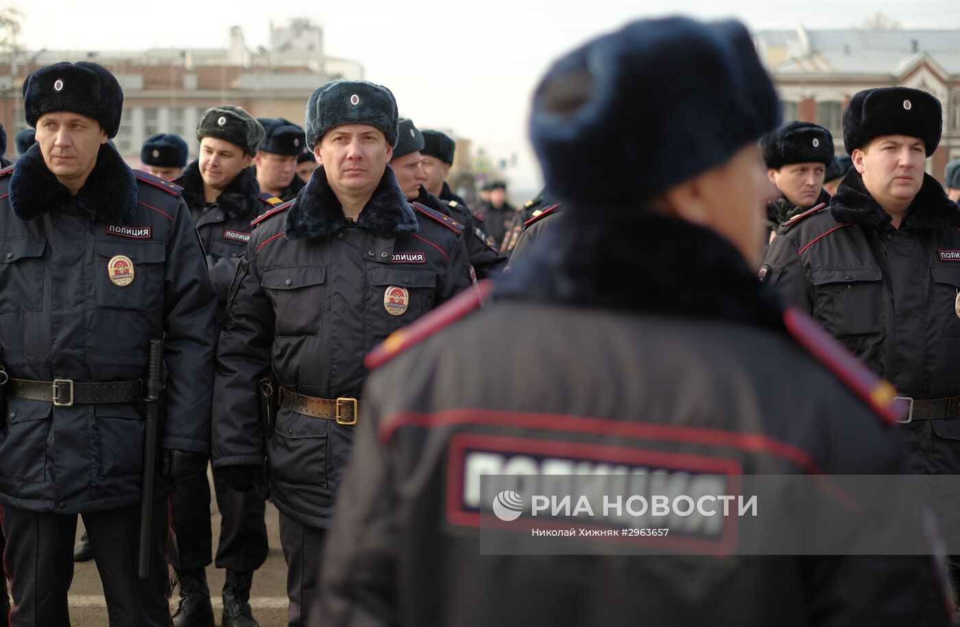 Ежегодный торжественный смотр полиции на площади Куйбышева в Самаре