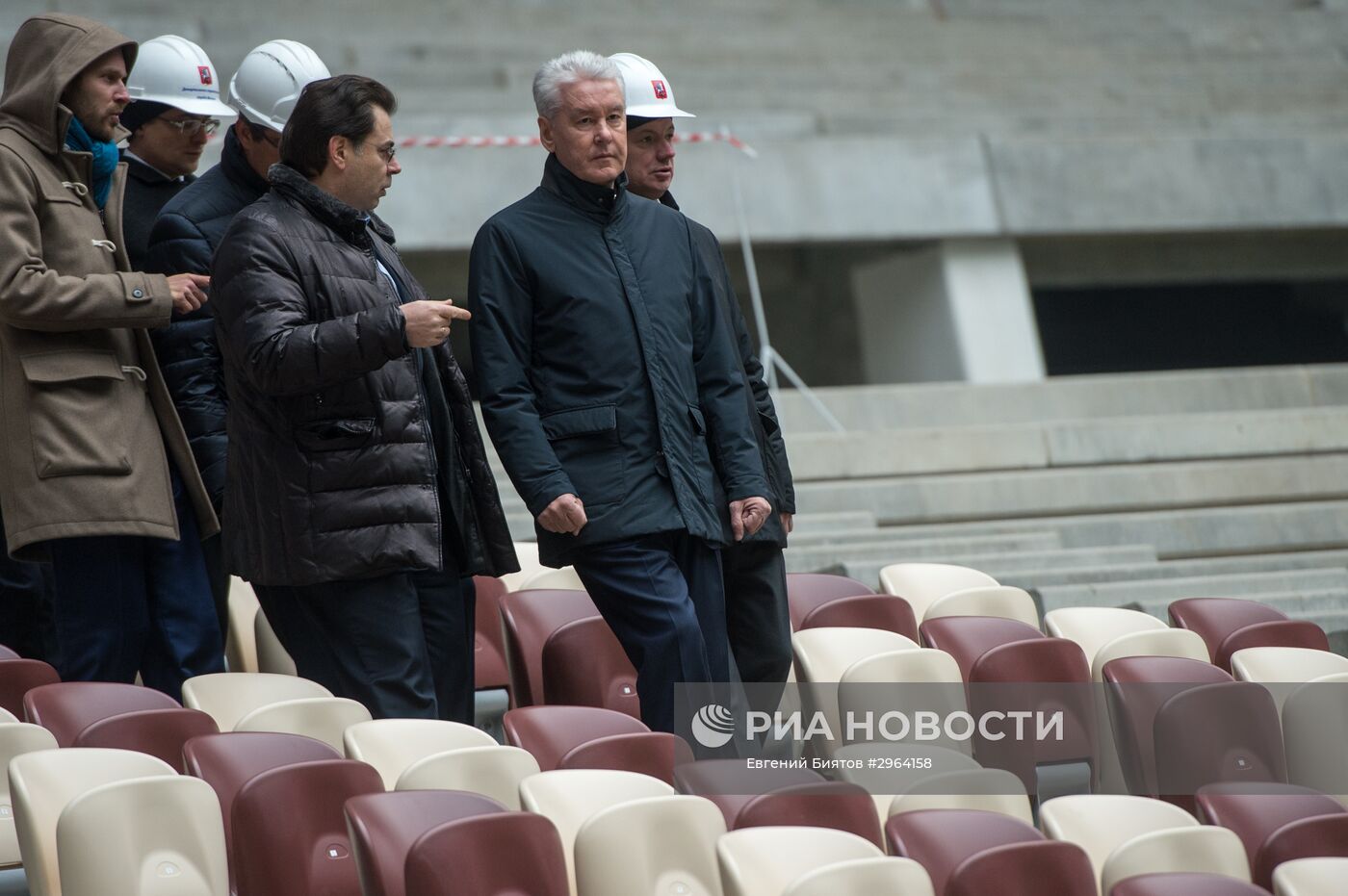Мэр Москвы С. Собянин ознакомился с ходом строительства стадиона "Лужники"