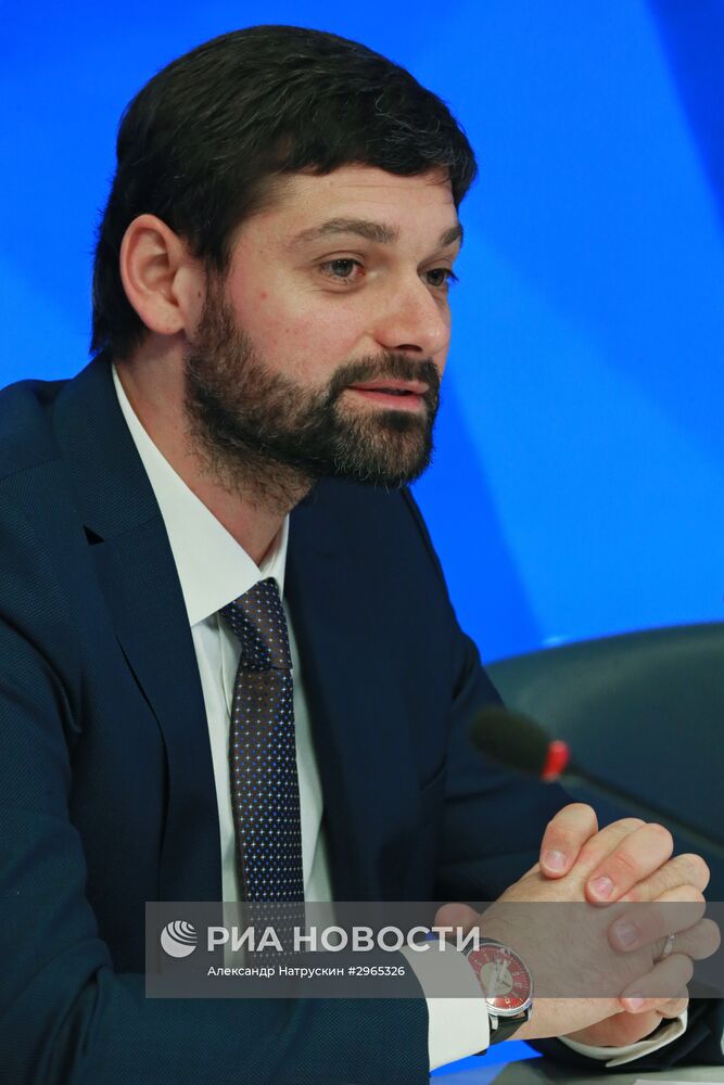 Круглый стол "Крым - открытая трибуна"