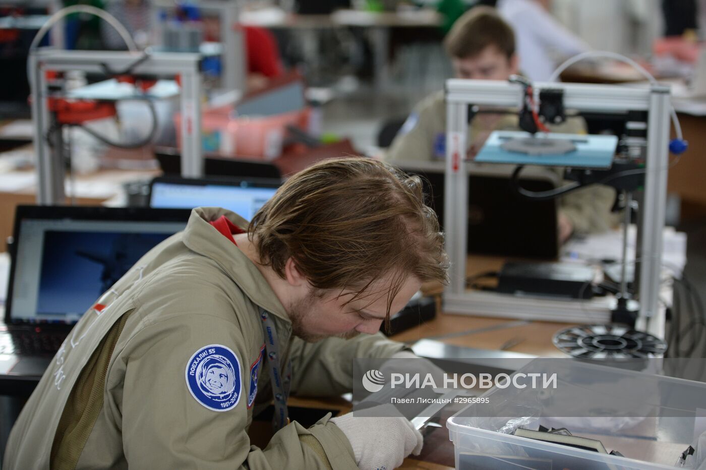 Чемпионат рабочих профессий WorldSkills Hi-Tech-2016 в Екатеринбурге. День второй