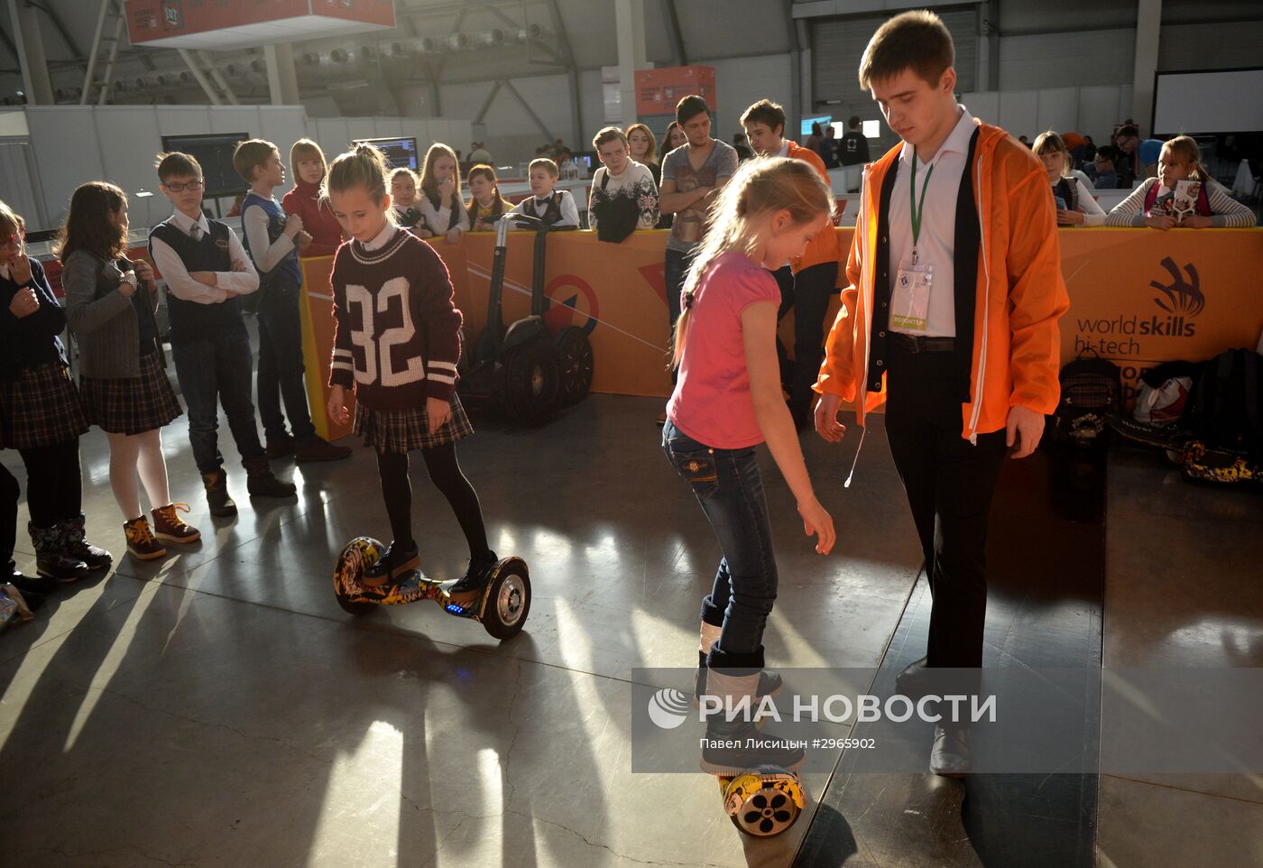 Чемпионат рабочих профессий WorldSkills Hi-Tech-2016 в Екатеринбурге. День второй