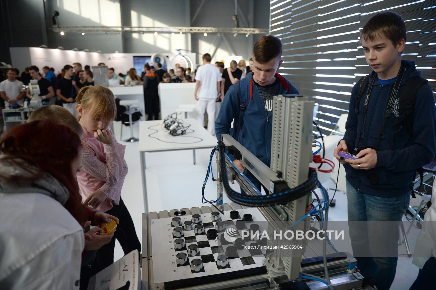 Чемпионат рабочих профессий WorldSkills Hi-Tech-2016 в Екатеринбурге. День второй