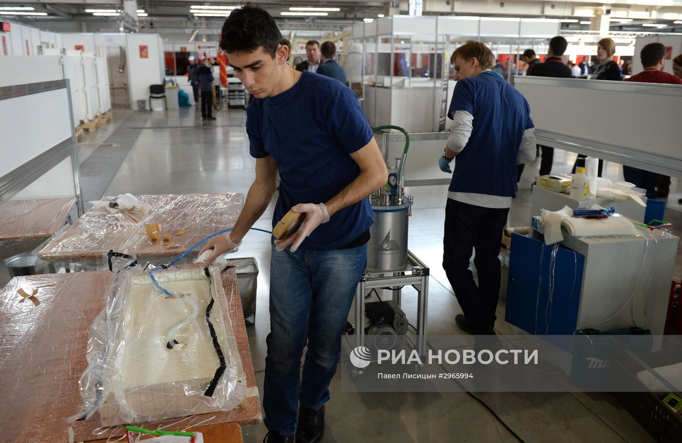 Чемпионат рабочих профессий WorldSkills Hi-Tech-2016 в Екатеринбурге. День второй