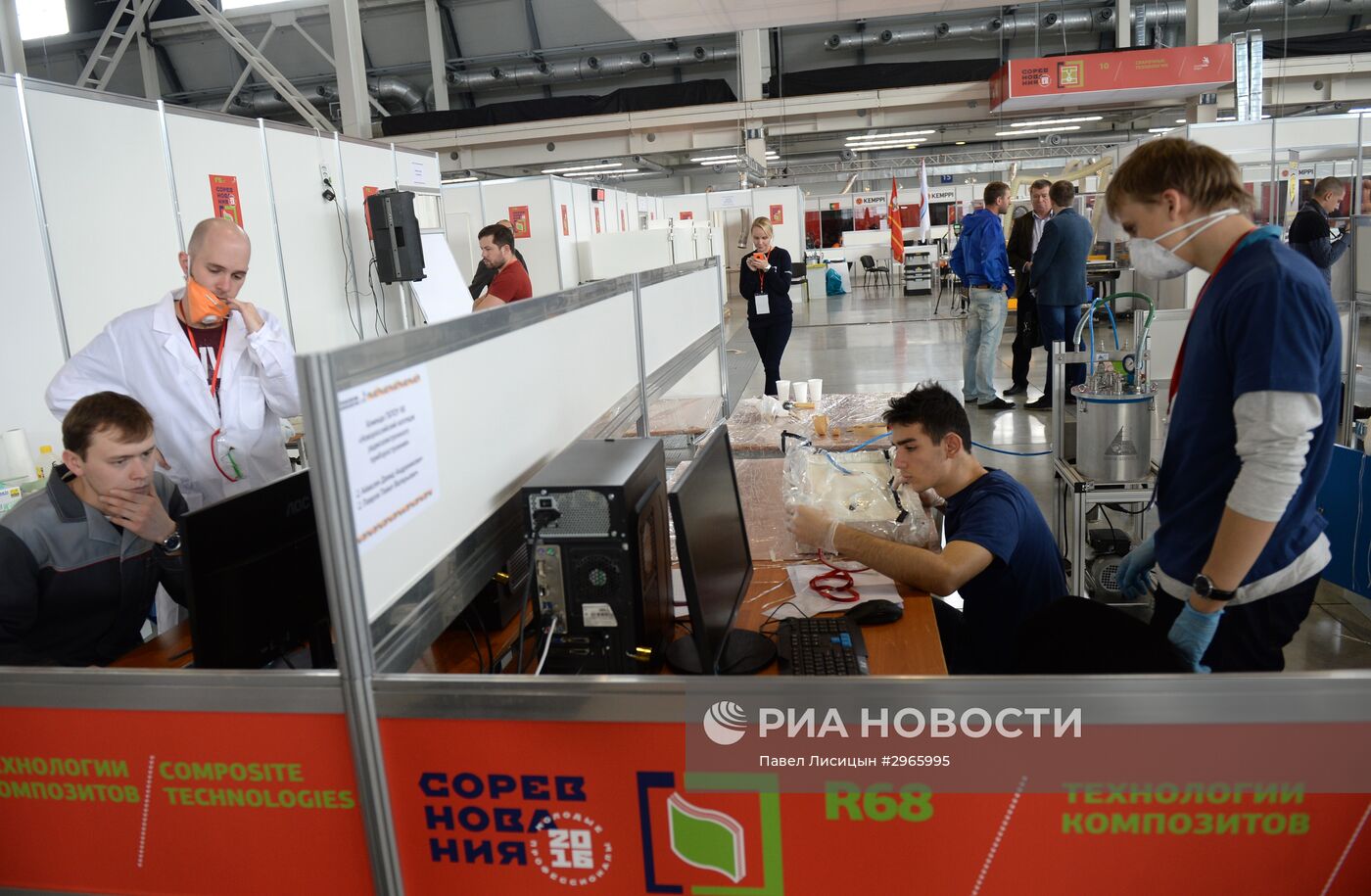 Чемпионат рабочих профессий WorldSkills Hi-Tech-2016 в Екатеринбурге. День второй