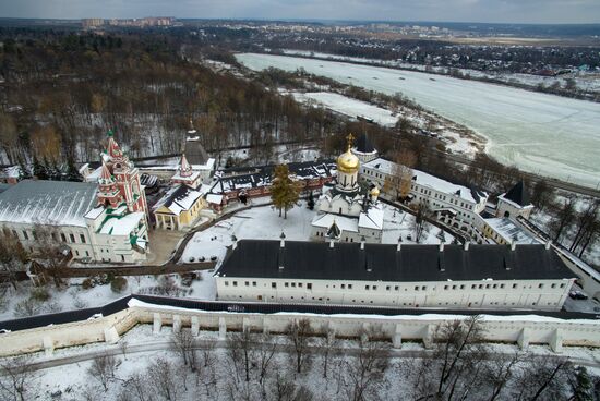 Саввино-Сторожевский монастырь в Московской области