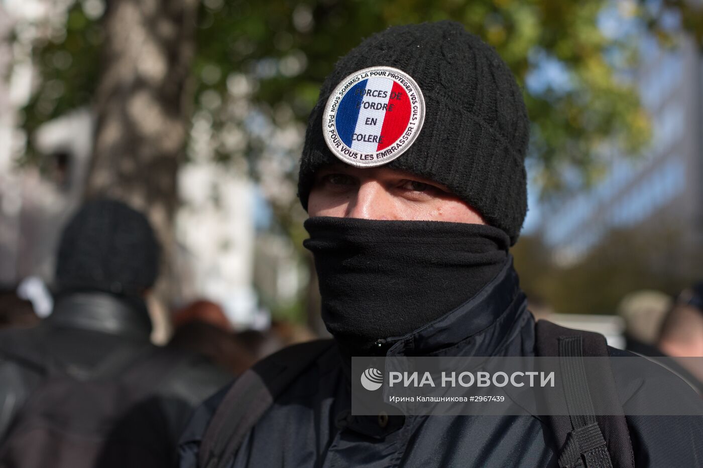 Французские полицейские провели акцию протеста в Париже