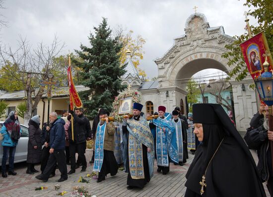 Праздник Казанской иконы Божией матери в городах России