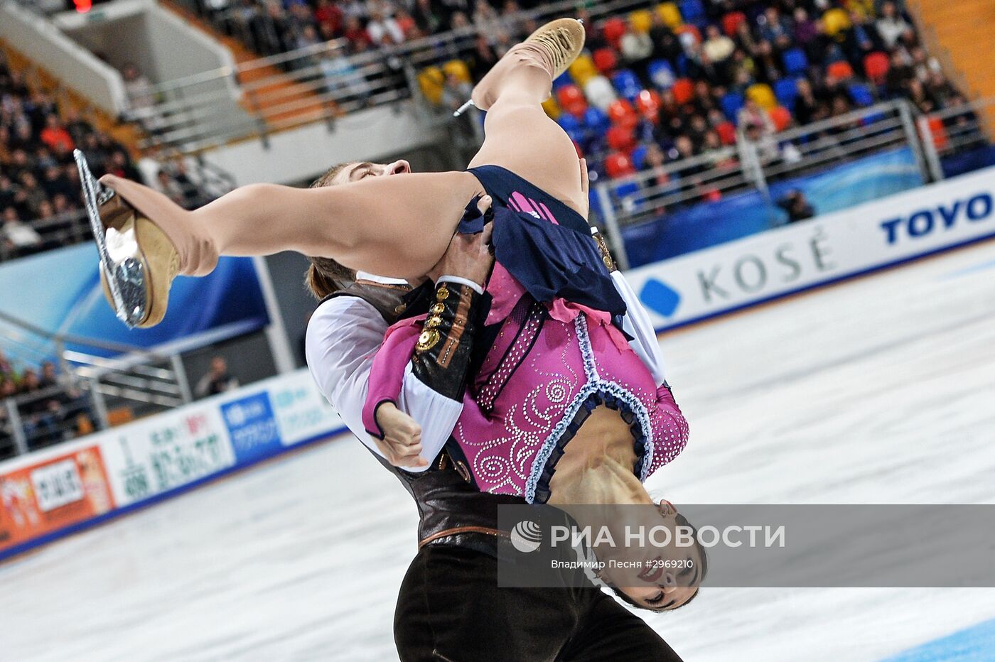 Фигурное катание. III этап Гран-при. Пары. Произвольная программа