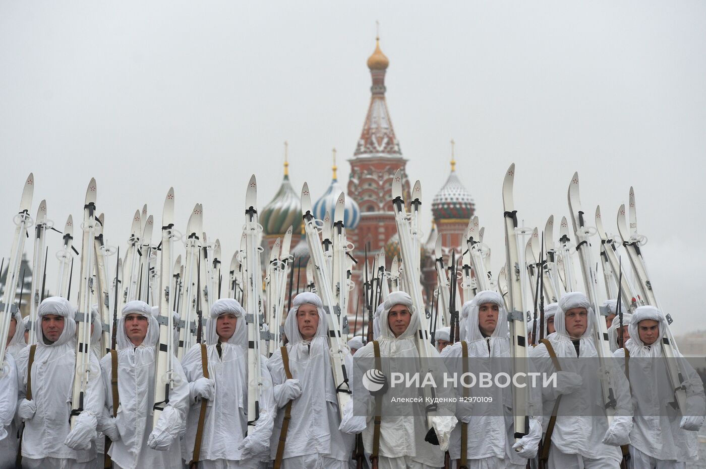 Марш, посвященный 75-й годовщине военного парада 1941 года на Красной площади