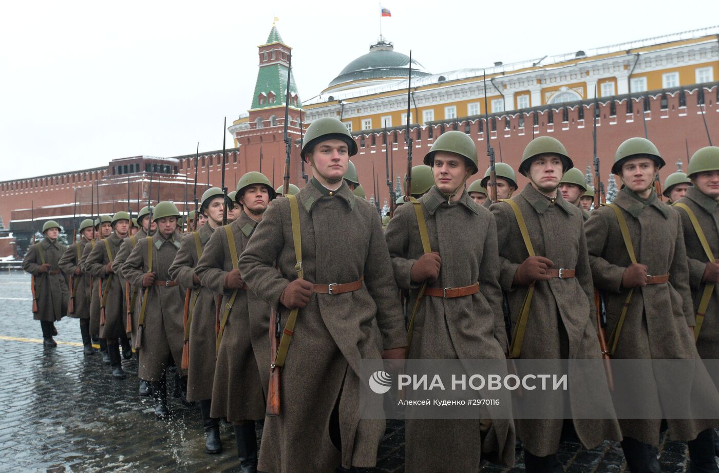 Марш, посвященный 75-й годовщине военного парада 1941 года на Красной площади