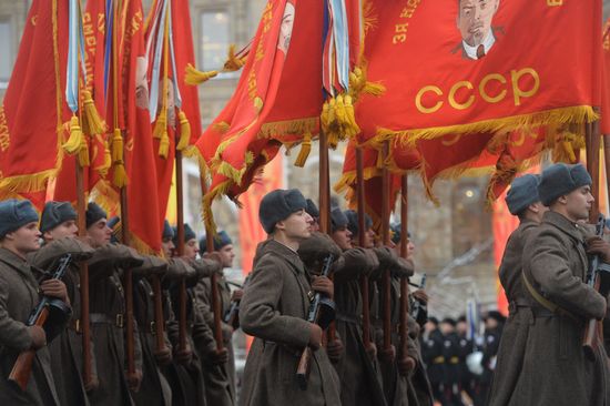 Марш, посвященный 75-й годовщине военного парада 1941 года на Красной площади