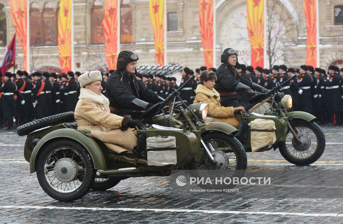 Марш, посвященный 75-й годовщине военного парада 1941 года на Красной площади