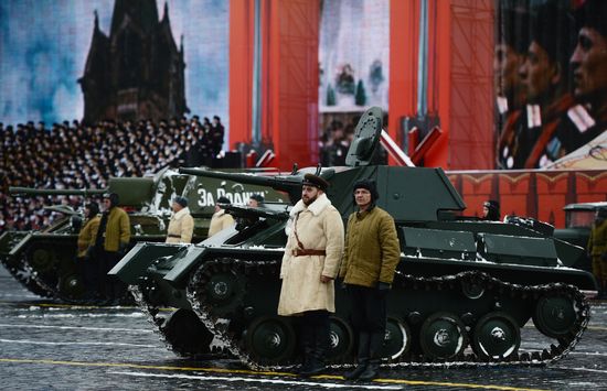 Марш, посвященный 75-й годовщине военного парада 1941 года на Красной площади