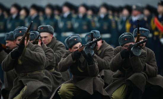 Марш, посвященный 75-й годовщине военного парада 1941 года на Красной площади