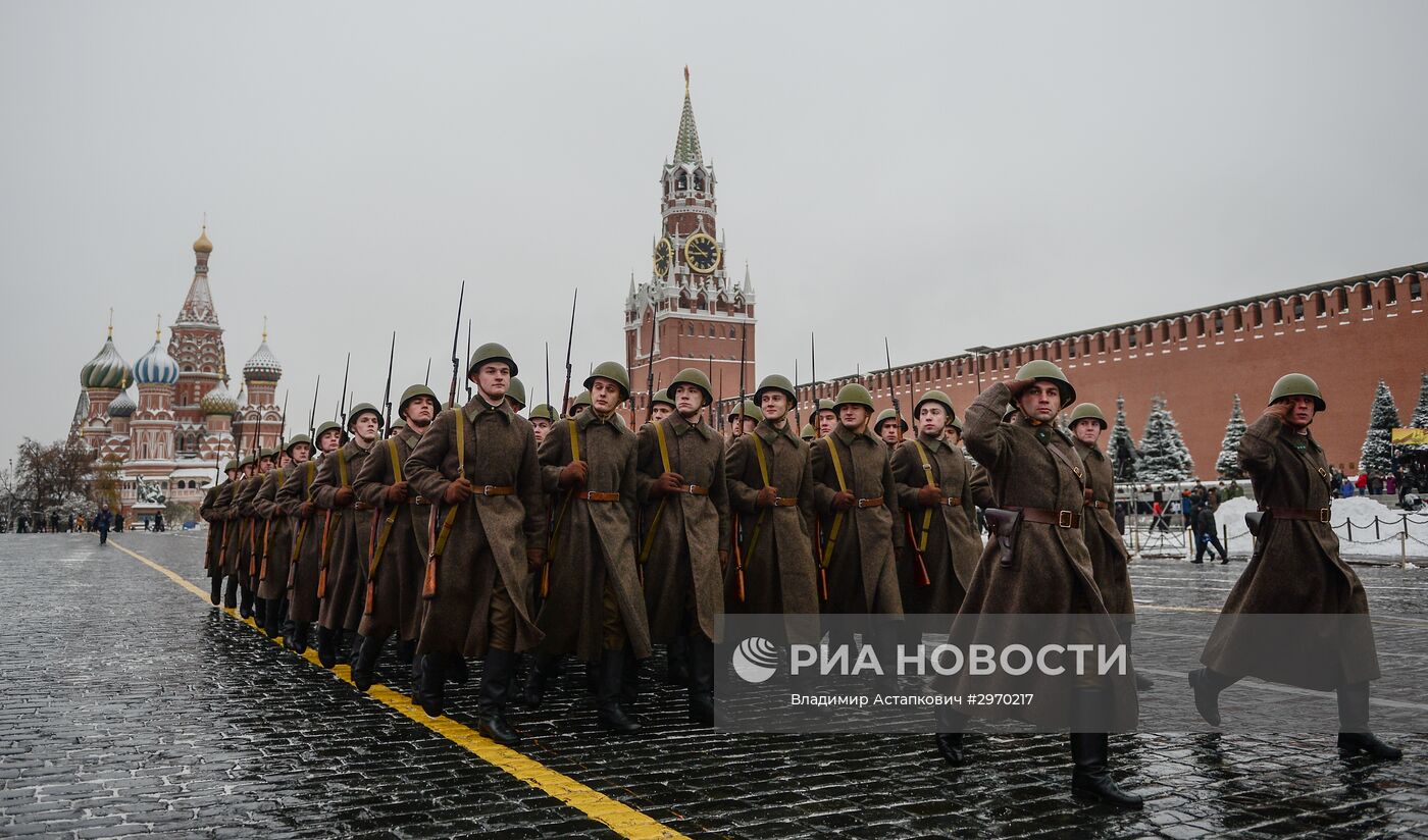 Марш, посвященный 75-й годовщине военного парада 1941 года на Красной площади