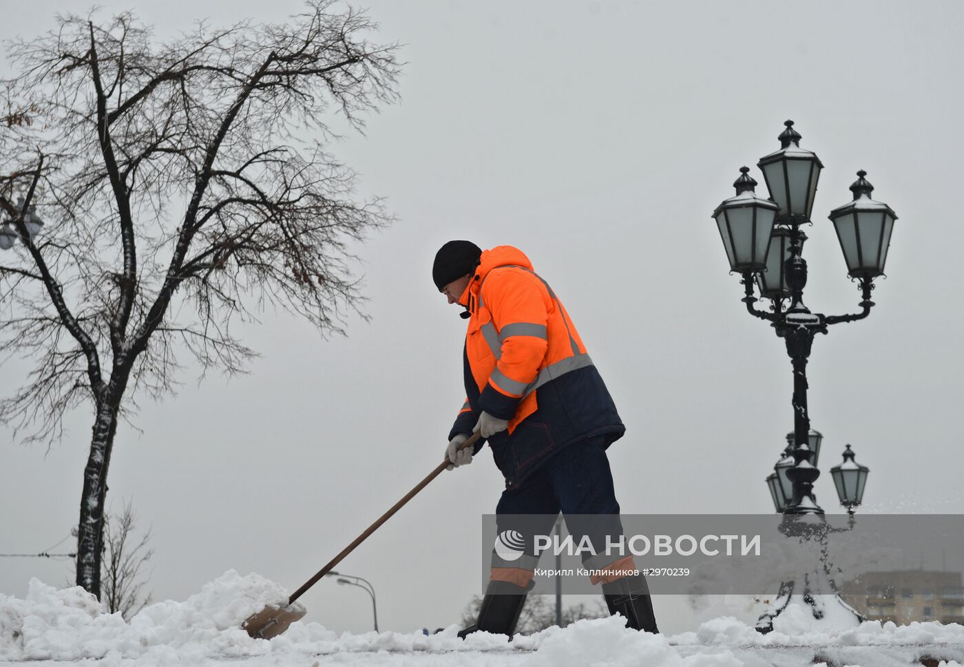 Уборка снега в Москве