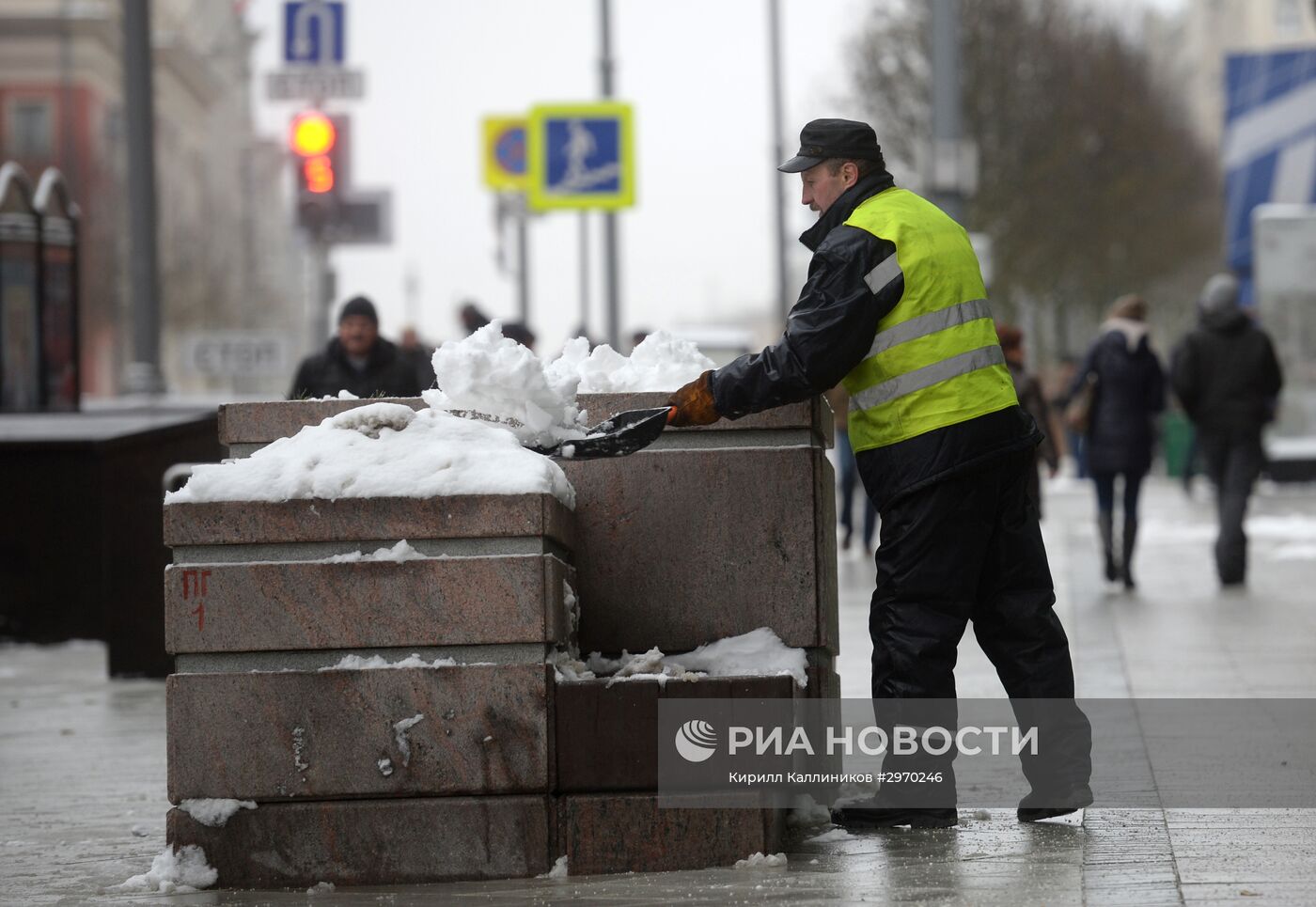 Уборка снега в Москве