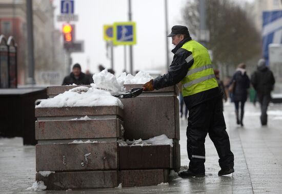 Уборка снега в Москве