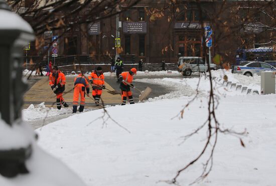 Уборка снега в Москве