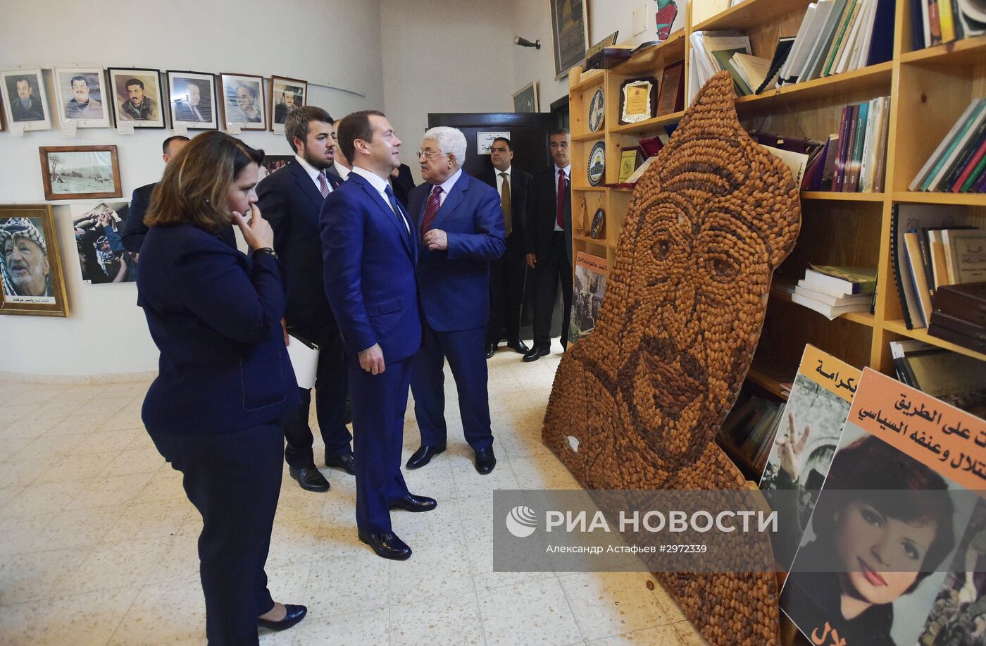 Официальный визит премьер-министра РФ Д. Медведева в Палестину