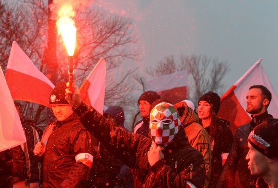 "Марш независимости" в Варшаве