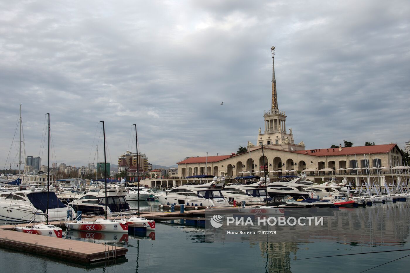 Аномально теплая погода в Сочи