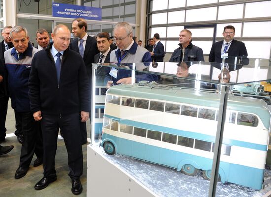 Рабочая поездка президента РФ В. Путина в Ярославскую область