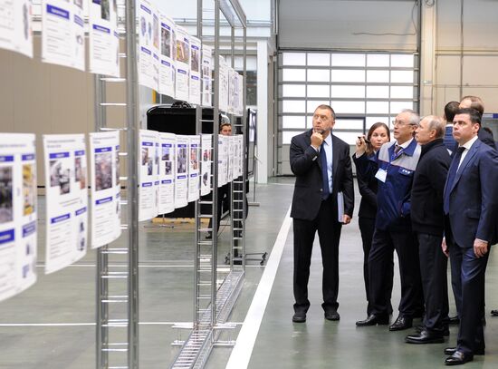 Рабочая поездка президента РФ В. Путина в Ярославскую область