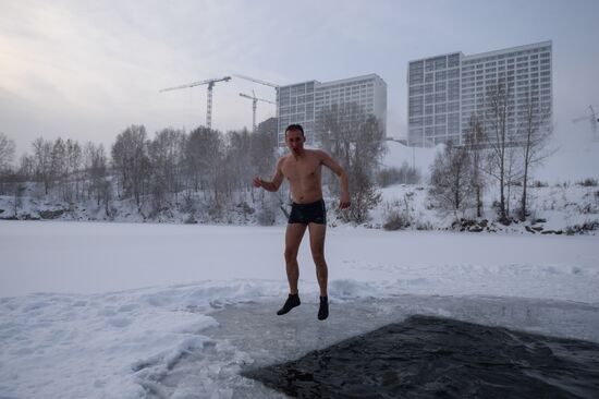 Открытие купального сезона моржей в Новосибирске
