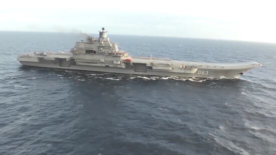 Крейсер "Адмирал Кузнецов" и СКР "Адмирал Григорович" впервые задействованы в операции в Сирии