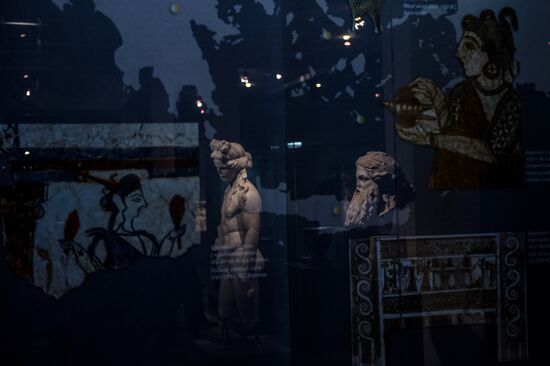 Открытие выставки "Боги и герои Древней Греции"