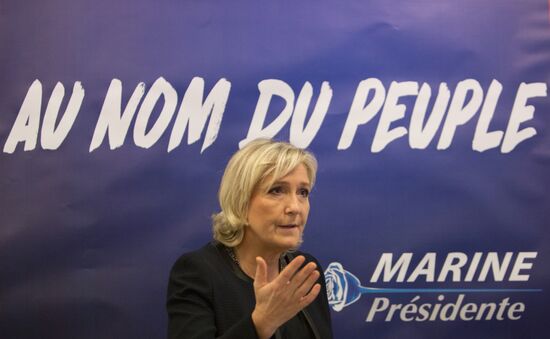 Открытие предвыборного штаба Марин Ле Пен в Париже