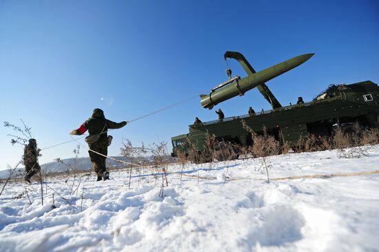 Тренировка ракетных и артиллерийских подразделений пятой армии ВВО в Приморском крае