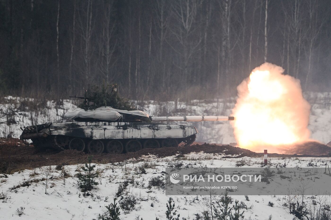 День ракетных войск и артиллерии на полигоне Луга в Ленинградской области