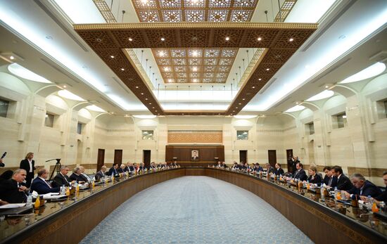 Визит вице-премьера РФ Д. Рогозина в Сирию